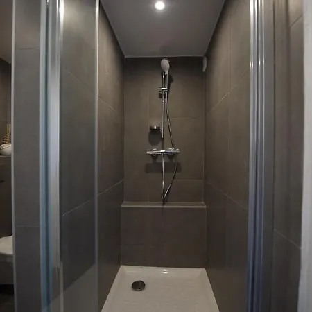 6 Rue Coste Corail Apartamento Cannes