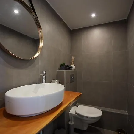 Apartment 6 Rue Coste Corail